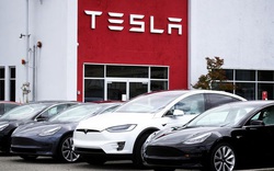 Tesla vượt qua Volkswagen, cán mốc vốn hóa thị trường 100 tỷ USD