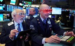 Dow Jones tăng 330 điểm trong phiên giao dịch đầu tiên của năm 2020