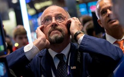 Chứng khoán Mỹ hôm nay: Dow Jones bay hơn 1.800 điểm, nguy cơ bùng phát dịch lần hai