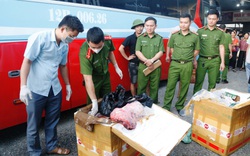 Hà Tĩnh: Bắt giữ xe vận chuyển 250kg sản phẩm động vật không rõ nguồn gốc xuất xứ