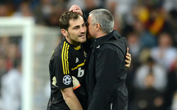 Casillas tiết lộ bất ngờ về mối quan hệ với "cố nhân" Mourinho