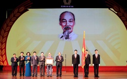 Lễ Kỷ niệm 90 năm Ngày thành lập Hội Nông dân Việt Nam: Vinh dự đón nhận Huân chương Hồ Chí Minh