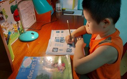 Sách Tiếng Việt lớp 1 chương trình mới: 
Bài 2: "Kết nối tri thức với cuộc sống" - bộ sách nhiều gợi mở