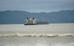 15 thuyền viên trên tàu hàng mắc cạn tại khu vực ven biển Đà Nẵng