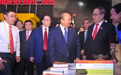 Thủ tướng Nguyễn Xuân Phúc: "TP.HCM không thiếu tiền và nhân lực, chỉ thiếu cơ chế, chính sách phù hợp"