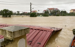 Khẩn: Lũ đặc biệt lớn ở Quảng Bình, người dân cần cứu trợ gọi ngay đường dây nóng