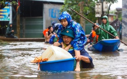 Người dân Lệ Thủy, Quảng Bình vật vã sinh tồn trong những ngày mưa lũ kỷ lục