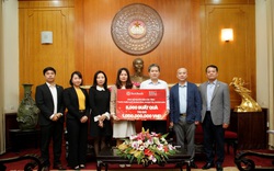 Tập đoàn BRG và ngân hàng SeABank trao tặng hơn 2 tỷ đồng chung tay ủng hộ miền Trung
