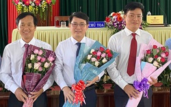 Quảng Ngãi: Phê chuẩn chức danh Chủ tịch cho 3 huyện, bầu 2 Phó Chủ tịch thành phố