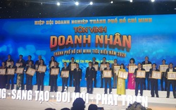 TP.HCM: Tôn vinh doanh nghiệp, doanh nhân tiêu biểu, vượt "bão Covid-19"