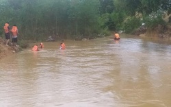 Quảng Trị: Lật đò, 2 người bị nước cuốn mất tích