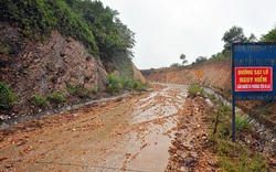 Hà Tĩnh: Do mưa lũ, đường Phúc Trạch - Hương Liên sạt lở nghiêm trọng