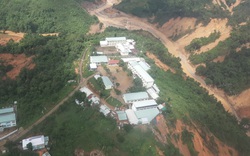 Phước Sơn nhìn từ trực thăng Mi17 sau 5 ngày bị cô lập vì sạt lở núi làm 5 người chết, 8 người mất tích