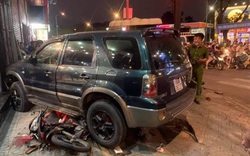 Ô tô tông hàng loạt xe máy và cảnh tượng hãi hùng trên phố Sài Gòn