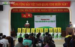 Báo NTNN/điện tử Dân Việt và hành trình "Trao sinh kế đến người dân vùng lũ"