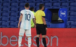 VAR "cản phá" Messi, Argentina bị Paraguay cầm hòa