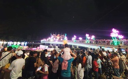 Khai mạc lễ hội ánh sáng quy mô lớn tại miền Tây