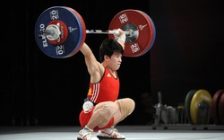 Cử tạ Việt Nam bất ngờ nhận HCĐ Olympic sau... 8 năm