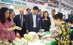 Lần đầu hải sản tươi sống xuất hiện ở Hội chợ OCOP Quảng Ninh 2020