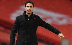 Arsenal lội ngược dòng ngoạn mục, HLV Arteta vẫn chỉ trích trọng tài VAR