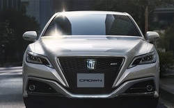 Toyota Crown 2021 - chiếc sedan hạng sang có những thay đổi gì?