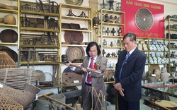 Chùm ảnh: 4.000 hiện vật cổ trong bảo tàng của tiến sĩ văn học Nguyễn Quang Cương