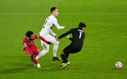 Salah lập 2 kỷ lục, HLV Klopp vẫn chỉ trích VAR thậm tệ 