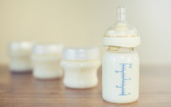 Mới: Doanh nghiệp trên 1.000 lao động nữ phải có phòng vắt sữa mẹ 