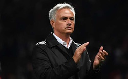 Trước trận "chung kết" với Liverpool, HLV Mourinho "kể tội" M.U