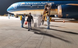 Tiếp viên Vietnam Airlines để lây nhiễm Covid-19: Bộ GTVT gửi văn bản hỏa tốc