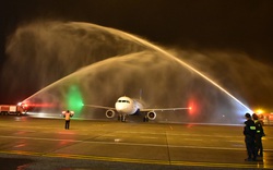 Máy bay Vietravel Airlines lần đầu hạ cánh tại Thừa Thiên Huế 