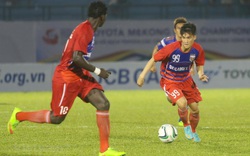 Khi các CLB V.League chơi 5 ngoại binh, vì sao Công Vinh vẫn đá chính?