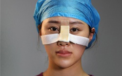 Những hình ảnh cảm động về y, bác sĩ chữa trị Covid-19 ở Trung Quốc