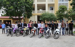 "Trình diễn bốc đầu xe", 26 thiếu niên ở Vĩnh Phúc bị triệu tập