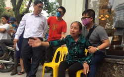 Mẹ Hồ Duy Hải bật khóc sau khi biết Quyết định Giám đốc thẩm