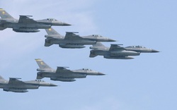 Đài Loan điều chiến đấu cơ ép máy bay Trung Quốc phải rút lui
