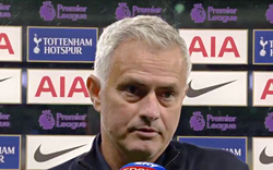 Tottenham đánh rơi chiến thắng, Mourinho vẫn khen ngợi 1 "tội đồ"