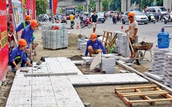 Hà Nội: Nhiều quận, huyện dùng đá lát vỉa hè "dưới chuẩn"