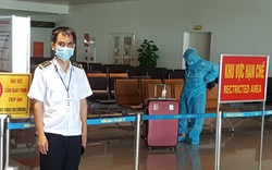 Chuyên gia Nhật Bản đi chuyên cơ đến Việt Nam giám sát xử lý vải thiều xuất Nhật