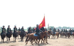 Cảnh sát cơ động kỵ binh sẽ diễu hành trước lăng Bác, nhà Quốc hội