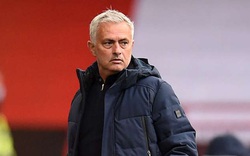 Tottenham gây thất vọng, Mourinho lại đổ lỗi cho trọng tài