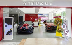 VinFast đồng loạt khai trương 27 showroom mới trên toàn quốc