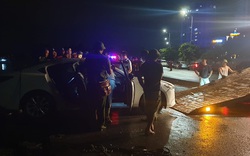 Xe ô tô lao xuống biển ở Hạ Long: 3 người đã tử vong