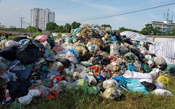Bãi rác Nam Sơn bị chặn, Công ty Minh Quân đổ rác sinh hoạt cạnh khu dân cư