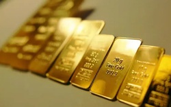 Tăng gần 2 triệu đồng/lượng sau một đêm, giá vàng vượt mốc 53 triệu đồng/lượng