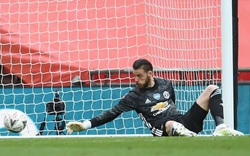 Bắt bóng kiểu "kính biếu", De Gea nhận "bão chỉ trích"