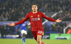 Siêu hậu vệ Alexander-Arnold lập siêu kỷ lục trong ngày Liverpool nhận cúp