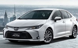 Toyota Corolla Altis xả kho, giá chỉ còn từ 590 triệu đồng