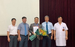 "Bác sĩ Covid-19" Nguyễn Trung Cấp được bổ nhiệm làm Phó Giám đốc BV Bệnh Nhiệt đới T.Ư