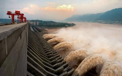 Sông Dương Tử đón đỉnh lũ đầu tiên, đập Tam Hiệp chịu được lũ lớn cỡ nào?